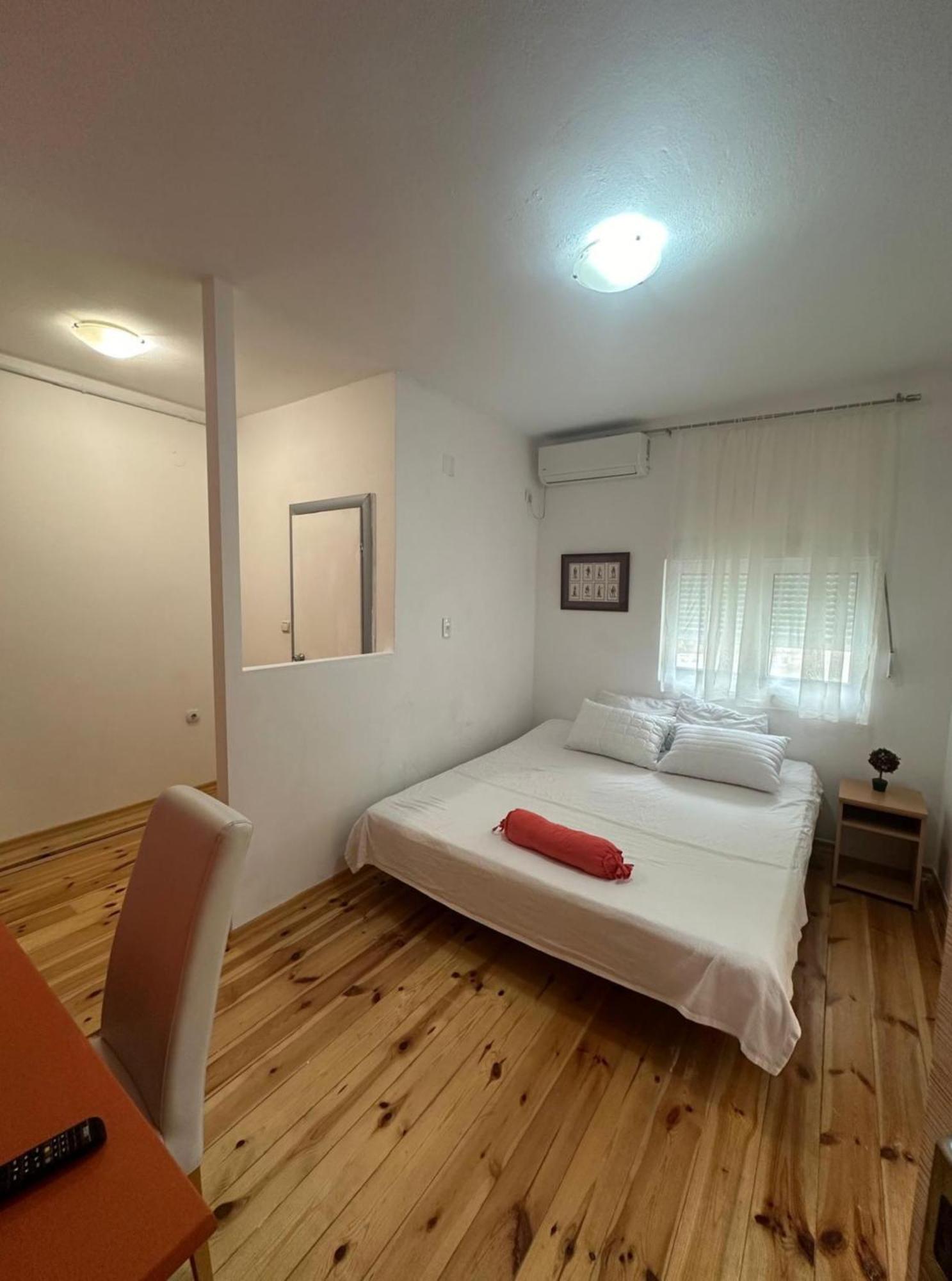 Themis Apart Hotel Котор Экстерьер фото